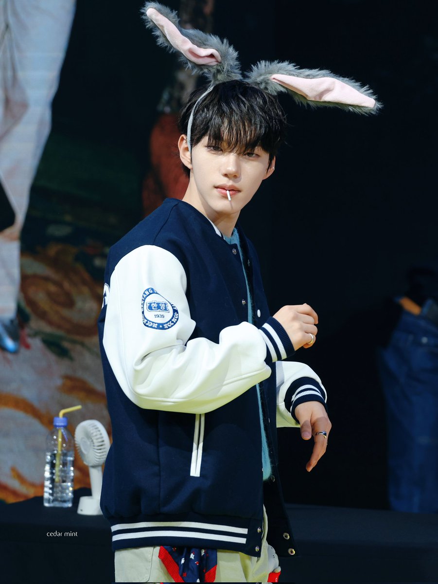 #서경배 
#SEOKYOUNGBAE
#CLOSEYOUREYES #클로즈유어아이즈
#클유아 #CYE