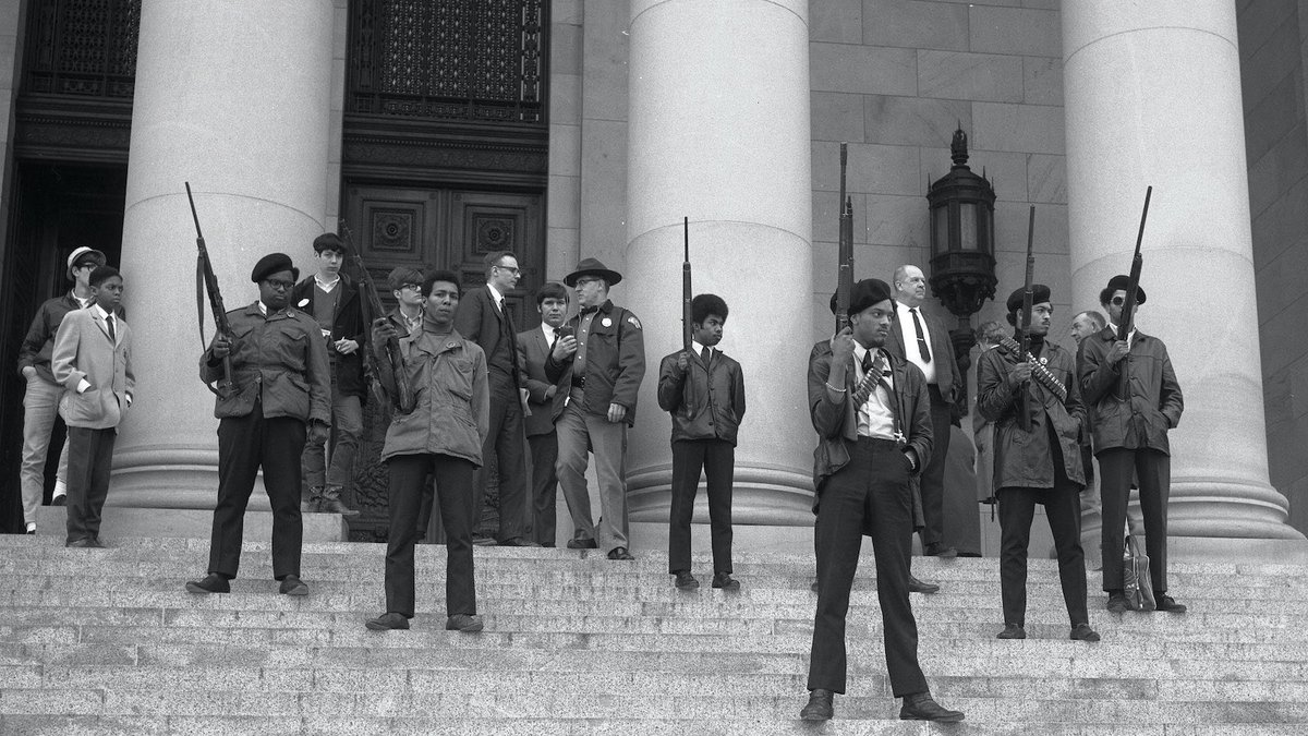queenie4rmnola's tweet photo. White people think the second amendment only applies to them. They only support gun control legislation to limit Black people’s access to guns https://t.co/cTP5HUPGvs