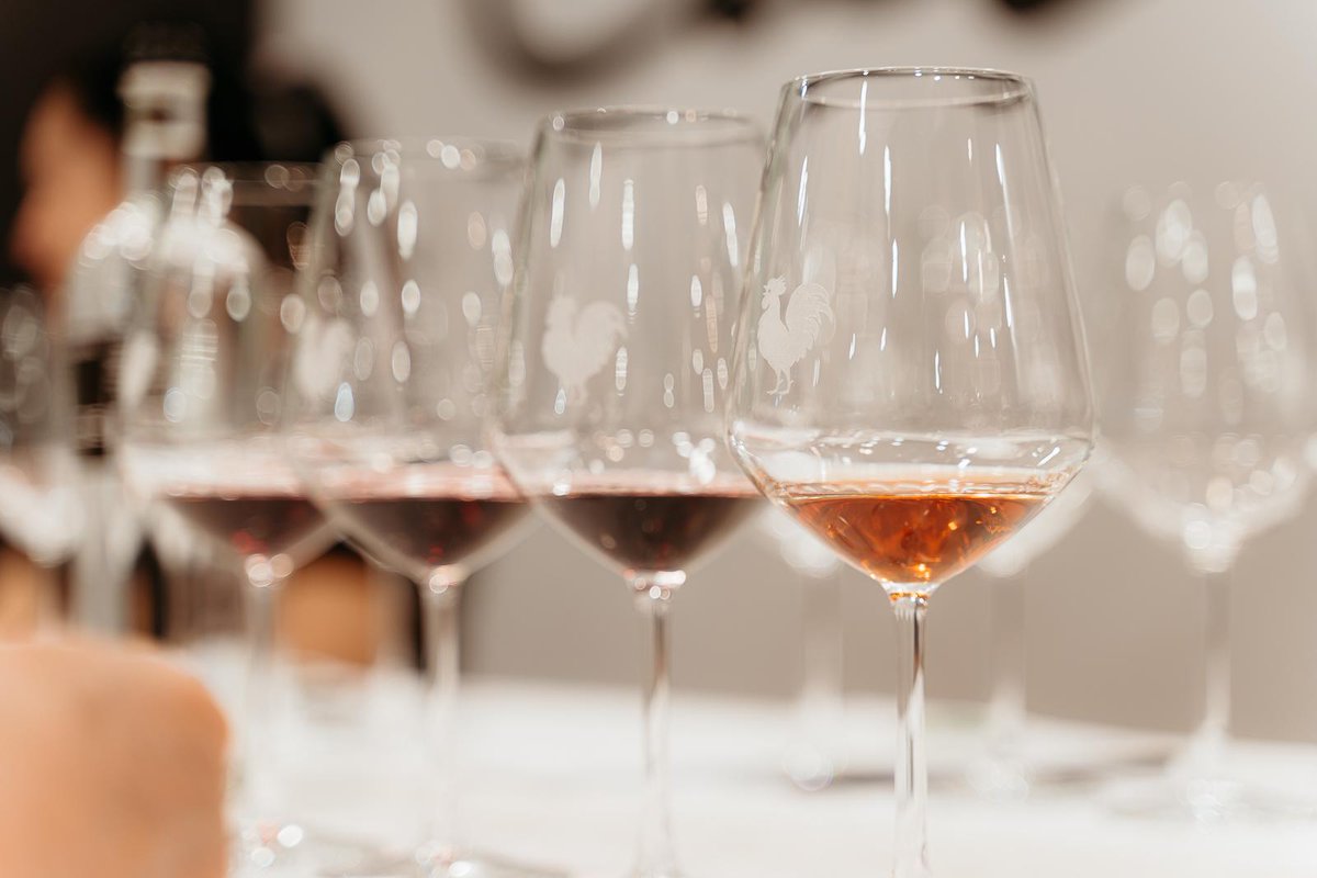Si chiude il primo giorno di #Vinitaly2025.
Dalle degustazioni di Olio DOP Chianti Classico abbinato alla scottona veneta al racconto del vino nei momenti epici dello sport.
Grazie ai relatori Roberto Rappuoli, Filippo Bartolotta, Antonio Boco, Adua Villa e Luca Marchiani.