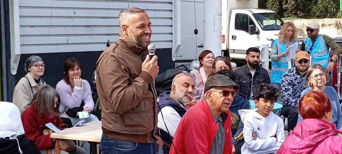 Agora "1 prendre-soin dans le quartier" #Zat2025
En quoi se distinguent les quartiers populaires? D'abord dans 1 attention à l'autre, sans pareil, 1 multitude de gestes de solidarité, quasi réflexe!
Rares sont les espaces de vie qui trouvent leur cohérence dans le facteur humain