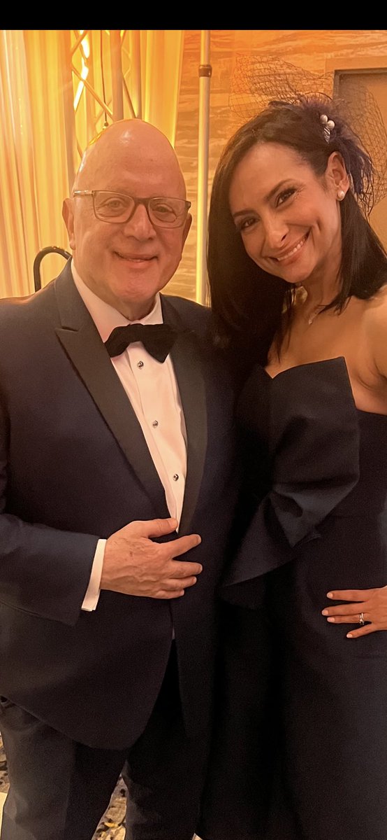 DeanRichards (@deanrichards) on Twitter photo So much fun hosting/auctioneering at the annual gala for <a href="/LourdesWGN/">Lourdes Duarte</a> ‘s daughter’s school.
CPS schools need more $. I was happy to pitch in. So much fun hosting/auctioneering at the annual gala for <a href="/LourdesWGN/">Lourdes Duarte</a> ‘s daughter’s school.
CPS schools need more $. I was happy to pitch in.