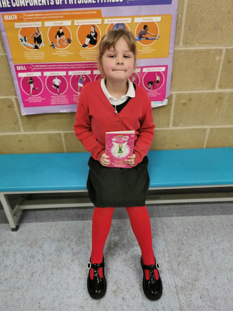 DukeStPrimary's tweet photo. A huge 'Well done' to these amazing readers and winners of the Reading Eggs competition #vendingmachine #readingforpleasure #readingisoursuperpower https://t.co/El1wei1HzT