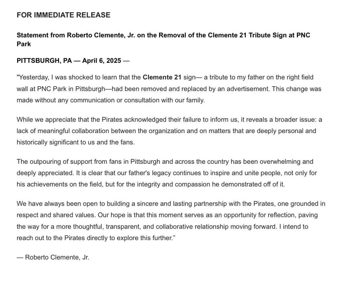 _NoahHiles's tweet image. Here is a statement from Roberto Clemente Jr. on the removal of a sign that paid tribute to his father on the right field wall.