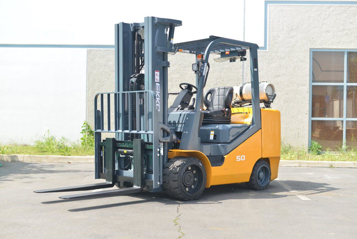 EKKOlifts's tweet photo. IN STOCK NOW! EKKO #EK50LP 10,000 lbs LPG forklift – strong, reliable, and selling fast! Don’t miss out. Limited units available – order yours before they’re gone! 

Contact us for more information.
877-232-6517
info@ekkolifts.com
https://t.co/PlDF3kZuvc
#Forklift #Lifttruck https://t.co/2gF1ZLr73v