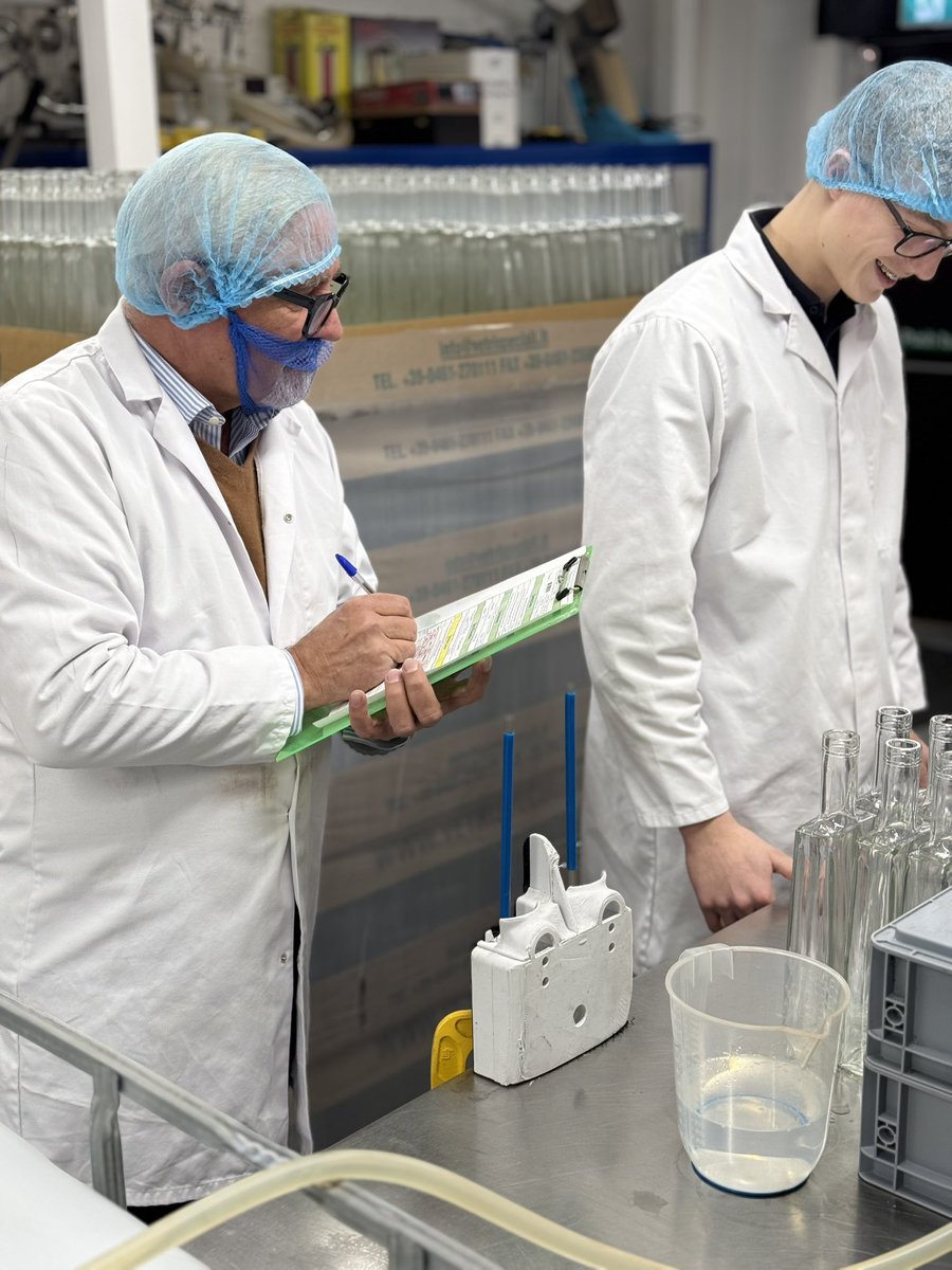 Steph and Dom tweet media