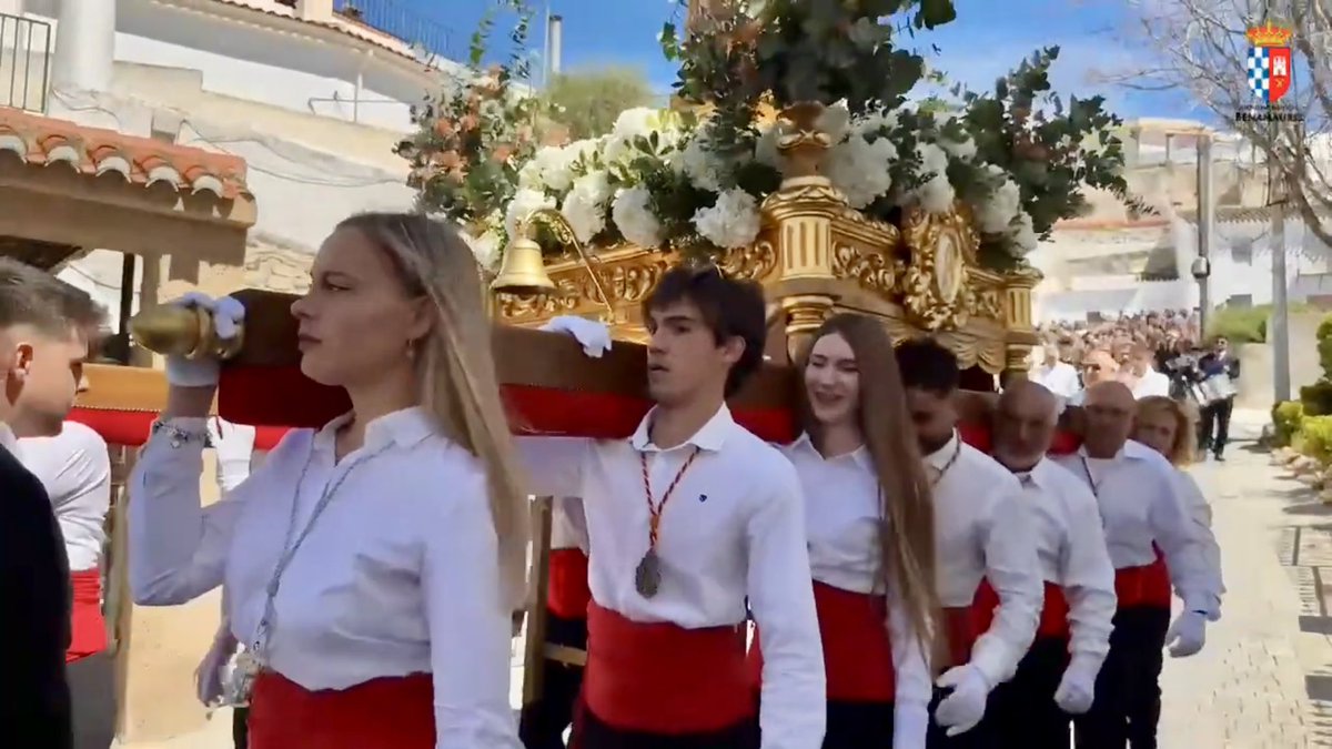 Directosmovil's tweet photo. Ayer realización y emisión en directo de la llegada de la Reliquia de San León Magno a Benamaurel y posterior misa y procesión. @aytobenamaurel https://t.co/ewJeekOpC2
