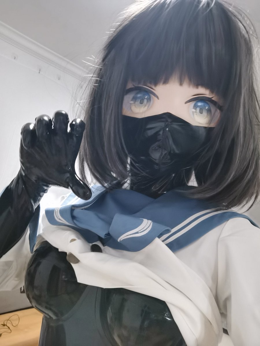 都是存货都是存货都是存货
#kigurumi #latex