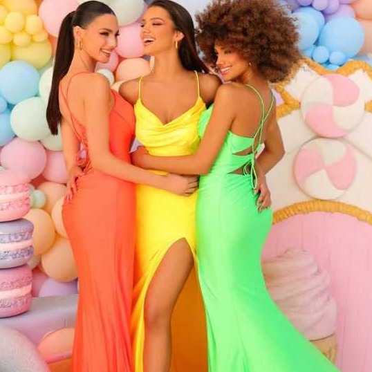 BridalEleganceC's tweet image. ✨ Prom Season Magic Awaits! ✨ Step into the spotlight with the perfect dress from Bridal Elegance. Discover your dream look and make unforgettable memories. Shop now and shine all night long! 💃 #PromPerfection #BridalElegance #ShineBright