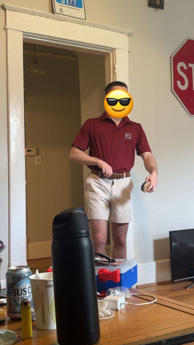 Leviticus_Crabs's tweet photo. My buddy is headed to the airport in the athletic director fit. He’s hoping to get upgraded to the big seat on Spirit #lank https://t.co/SgvLgzSA0V