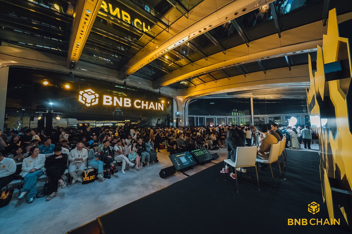 非常感謝每一位參與我们 #BNBSuperMeetUpHK 的Builders ✨
活動圓滿結束，希望大家能看到BNBChain一路以來的成長，和持續不斷Build的決心💛
一起BUILD ON BNBCHAIN！