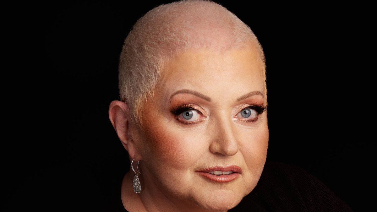 Olivier Awards honour Linda Nolan in emotional segment three months after her death
mirror.co.uk/3am/celebrity-…