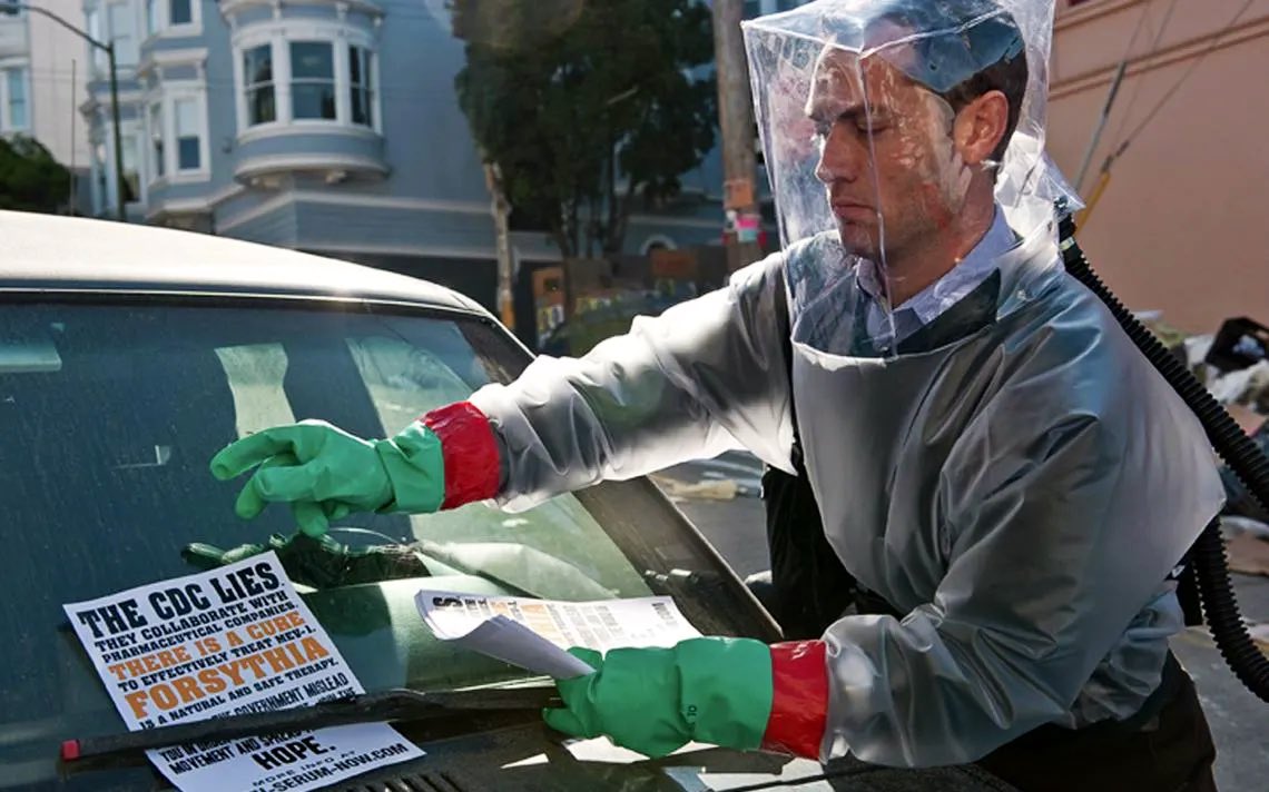 philippe_rouyer's tweet image. Au #SondageStevenSoderbergh de @merlinpapin3, mon 2e vote à Contagion (2011). Un film beaucoup revu lors du confinement car il envisage le sujet tous ses angles grâce a un scénario solide et polyphonique, servi par une mise en scène de belle ampleur. Comme Traffic sur la drogue