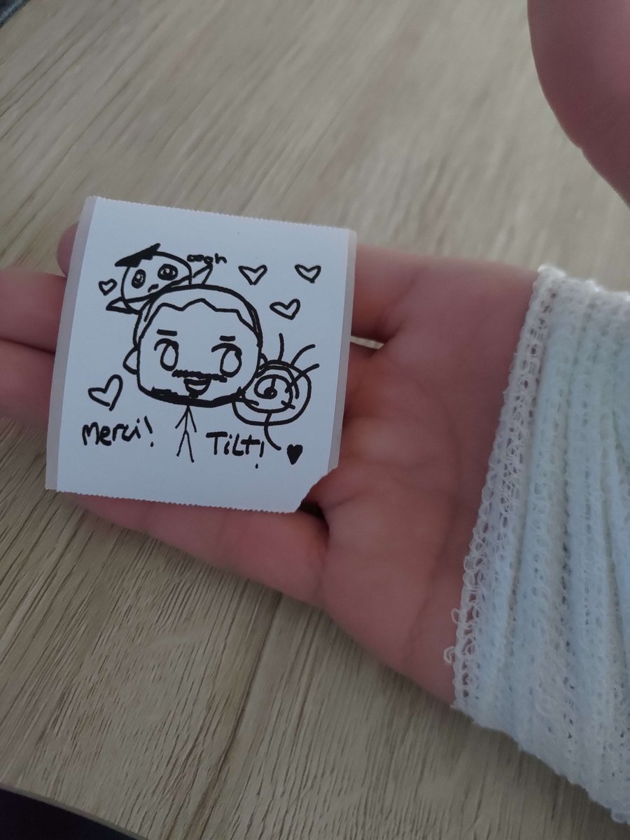 TiltGuys (@tiltguys) on Twitter photo Merci à la sussy team pour la rencontre et pour le jolie dessin (Sussy à l'air si triste dessus) <a href="/WafWaffle_/">WAFFLE ☁️</a> <a href="/ManaRyuujin/">Mana マナ🐉CM OPEN ON VGEN</a> <a href="/Hiwamariri/">Hiwamari 🌻</a> <a href="/pawa_chan/">Pawa 🐾🍔</a>
PS : je me suis foulé le poignet en soulevant Merlin Merci à la sussy team pour la rencontre et pour le jolie dessin (Sussy à l'air si triste dessus) <a href="/WafWaffle_/">WAFFLE ☁️</a> <a href="/ManaRyuujin/">Mana マナ🐉CM OPEN ON VGEN</a> <a href="/Hiwamariri/">Hiwamari 🌻</a> <a href="/pawa_chan/">Pawa 🐾🍔</a>
PS : je me suis foulé le poignet en soulevant Merlin