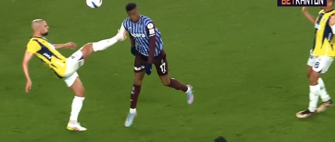 Umarım kemiklerin wolverine gibi agumentiumdan dır banza!