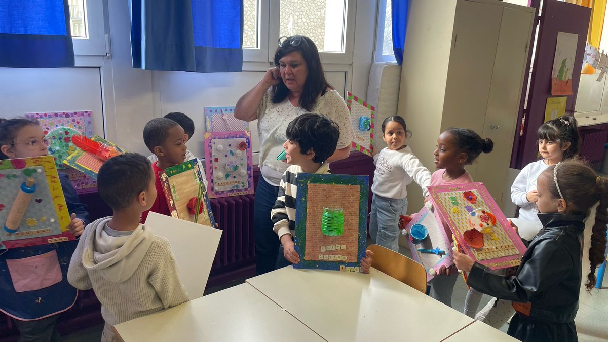 Cité éducative de Behren-lès-Forbach (@cite_educbehren) on Twitter photo Création d'imagiers pour développer le langage dans les classes de CP <a href="/KratzMagali/">Magali Kratz</a> <a href="/FredGuyot3007/">Fred Guyot</a> <a href="/LudovicReiss/">Reiss Ludovic</a> <a href="/CelinePlontz_M/">Céline Plontz-Margherita</a> Création d'imagiers pour développer le langage dans les classes de CP <a href="/KratzMagali/">Magali Kratz</a> <a href="/FredGuyot3007/">Fred Guyot</a> <a href="/LudovicReiss/">Reiss Ludovic</a> <a href="/CelinePlontz_M/">Céline Plontz-Margherita</a>