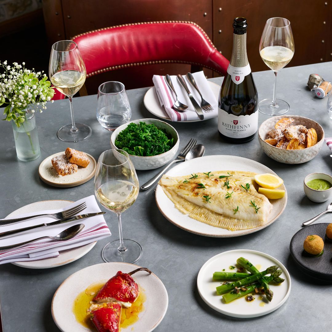 New Tasting Room Menu 🍴

From 9th April, enjoy a fresh lunchtime dining experience at our Winery restaurant.

Enjoy snacks, small &amp; large plates, and desserts—all crafted to pair perfectly with our Sussex Sparkling wines. Walk-ins welcome.

Find out more: bit.ly/3WTzY5P