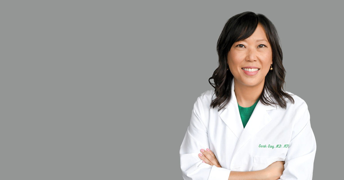 Congratulations to our editor-in-chief Sarah Song, MD, MPH, FAAN, for speaking at @aanmember's Presidential Plenary Session at their Annual Meeting. Dr. Song is a true advocate for patients living with neurological conditions. #AANAM #BrainAndLife