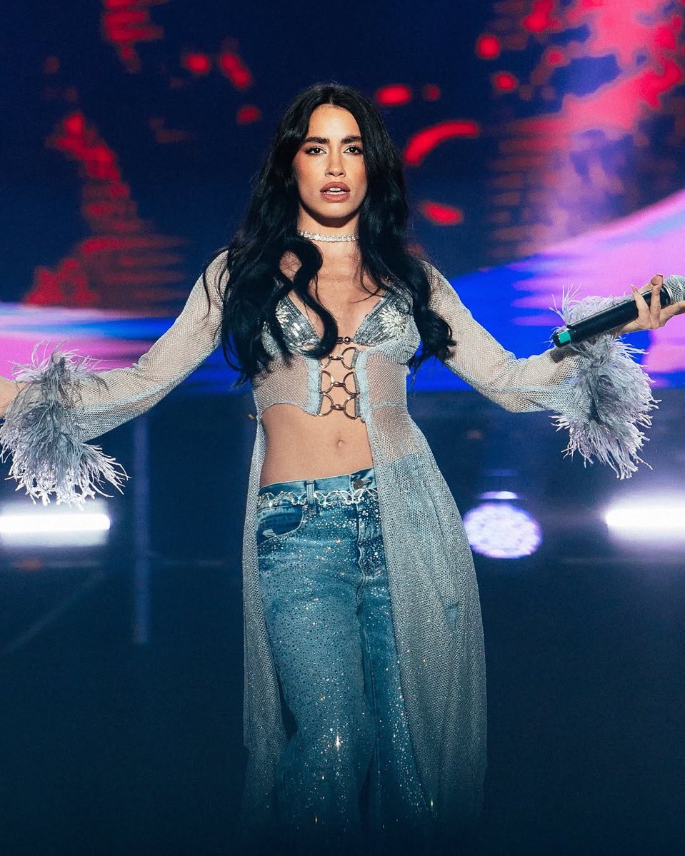 lalixds3's tweet image. esta foto 🚬🚬