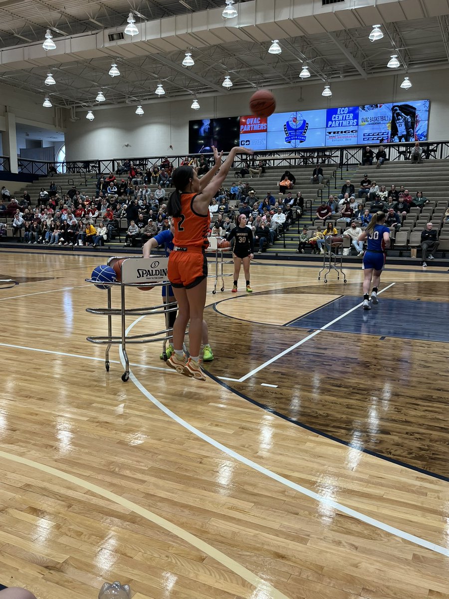 Haylen Cook representing Linsly and team West Virginia in the OVAC All-Star game 3 point shooting contest.