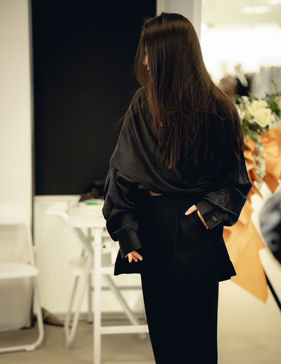 CHINA🇨🇳 LUXURY MARKET ENTRY TROUGH “MODE SHANGHAI SHOWROOM BY MOSHIONS. #MOSHIONSTOTHE🌍