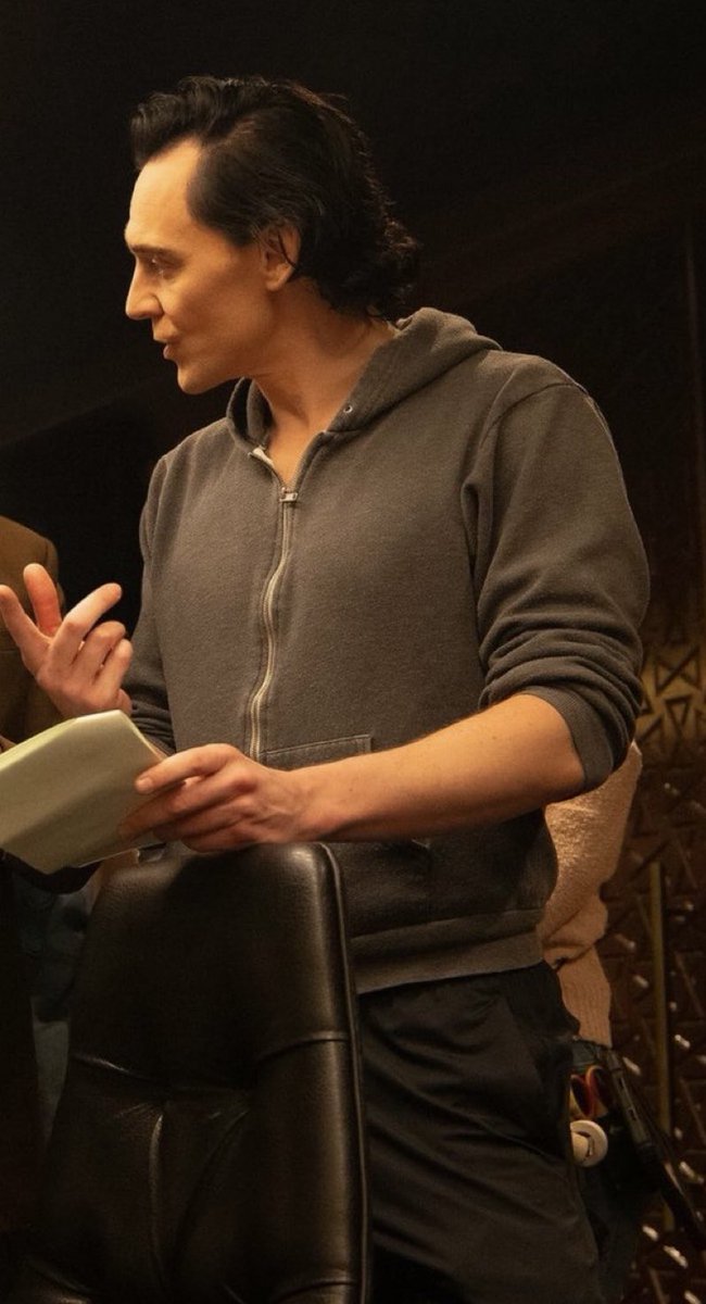 Loki is working on a theater play in New Asgard …