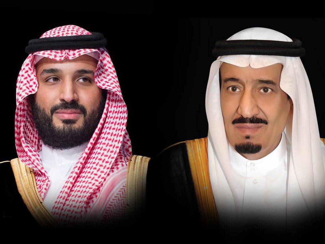 نفخر بقادتنا اللي رفعوا رؤسنا بين الأمم، الله يعزهم ويحفظهم لنا. بحكمتهم صرنا نباهي العالم، وراية التوحيد دايم فوق. الحمد لله على نعمة #السعودية 🇸🇦
