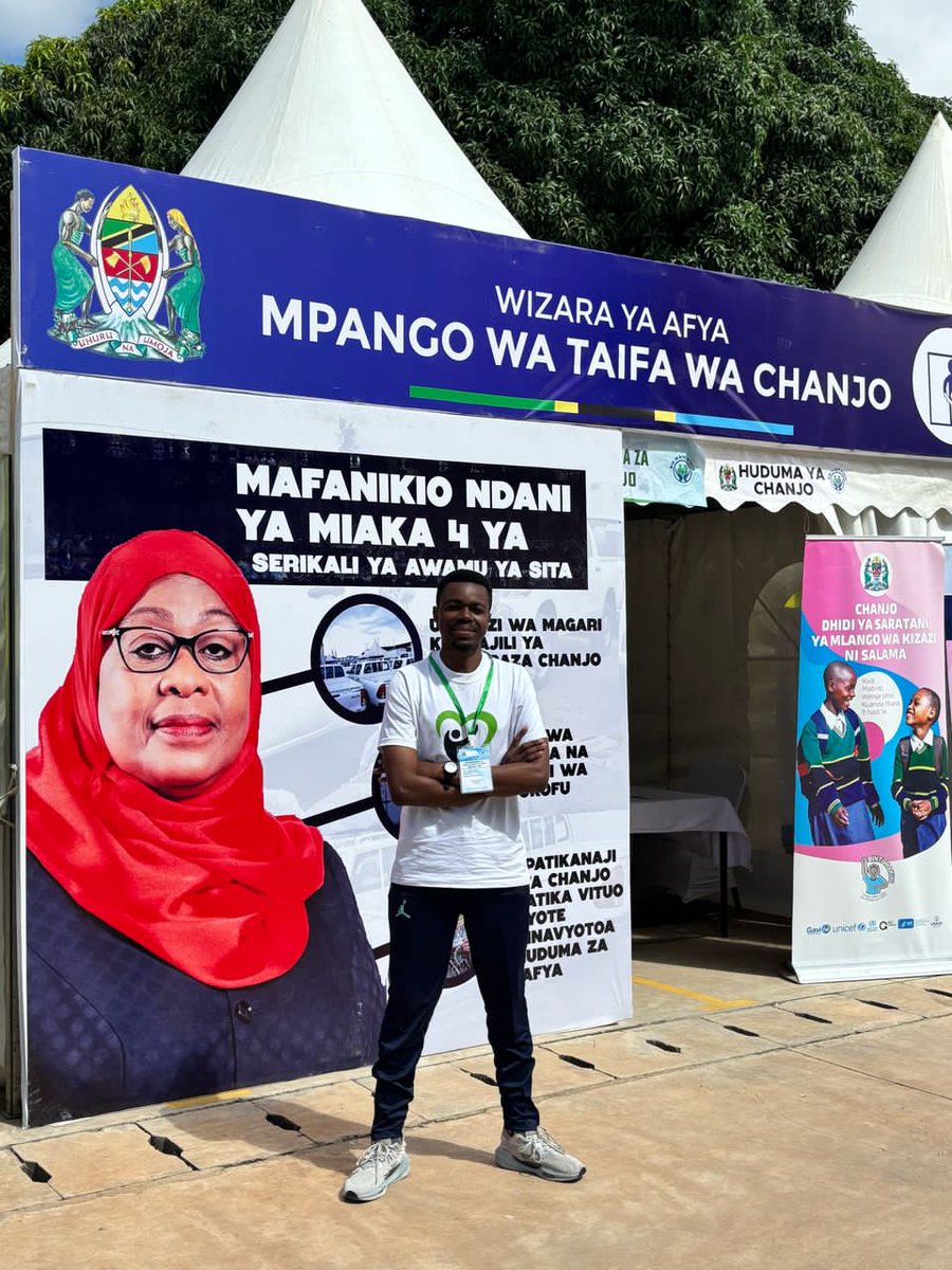 JohTechs's tweet photo. Siku ya nne ya maadhimisho ya wiki ya Afya Kitaifa ✅

🥳Kama kijana mzalendo ,ni furaha yangu  Kushiriki moja Kwa moja  katika kufanikisha maadhimisho haya.🎉

Pongezi kubwa sana @wizara_afyatz
Kwa kuanzisha Maadhimisho haya 👏🏾

Karibuni Sana 🎉

#TunajengaTaifaImaraLenyeAfya https://t.co/pv9Dxur5Wy