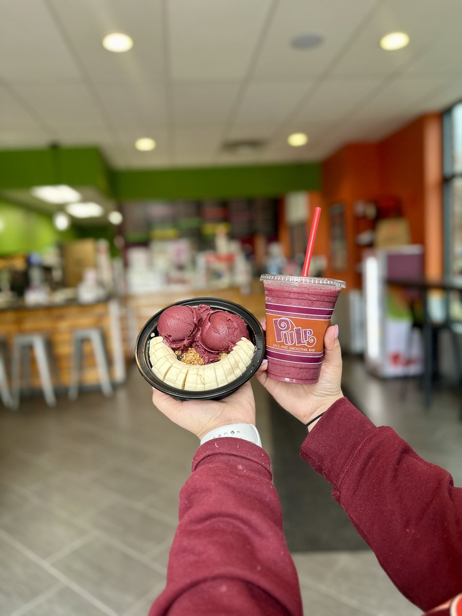 MadisonPulp's tweet image. It’s National Açaí Day and we’ve got the perfect way to celebrate - with an açaí bowl and the ultimate açaí smoothie. 😋
