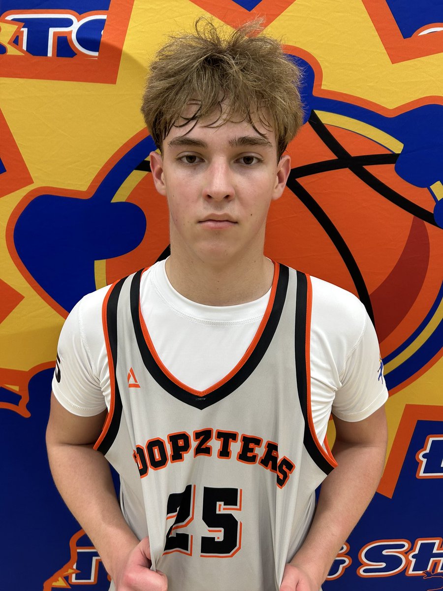 #BIGSHOTS #RockyTopTipoff

16U

Magnolia Pressure - 57
Tay Morris - 17

Hoopzters - 55
Colt Anderson - 16