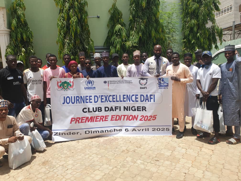 ModuBulu's tweet image. Cette journée d’Excellence a été un moment fort en apprentissage, en motivation et en célébration des efforts des étudiants.
Rédiger par : Mohammed Modu bulu
Poste: Président Club Dafi Niger 🇳🇪
@UNHCRNiger
@Refugees
@UNGeneva @