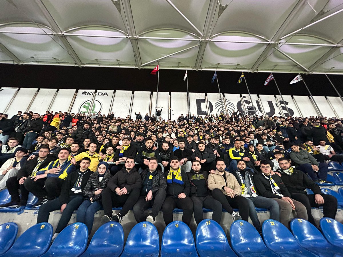 ÜNİVERSİTELİ GENÇ FENERBAHÇELİLER! #UNIGFB