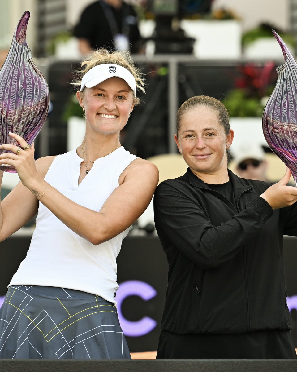 Sunday Funday 🤭

<a href="/JelenaOstapenk8/">Jelena Ostapenko</a> x <a href="/erinroutliffe/">Erin Routliffe</a> | #CharlestonOpen
