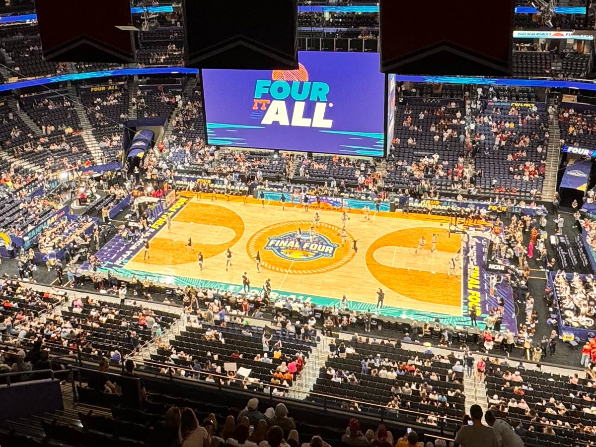 Thirty minutes until the quest to cut down the nets begins! Will <a href="/GamecockWBB/">South Carolina Women's Basketball</a> repeat, or will Geno Auriemma and <a href="/UConnWBB/">UConn Women’s Basketball</a> get their 12th national title? Follow along here for updates all game long! 

<a href="/SGTVSports/">SGTV Sports</a>