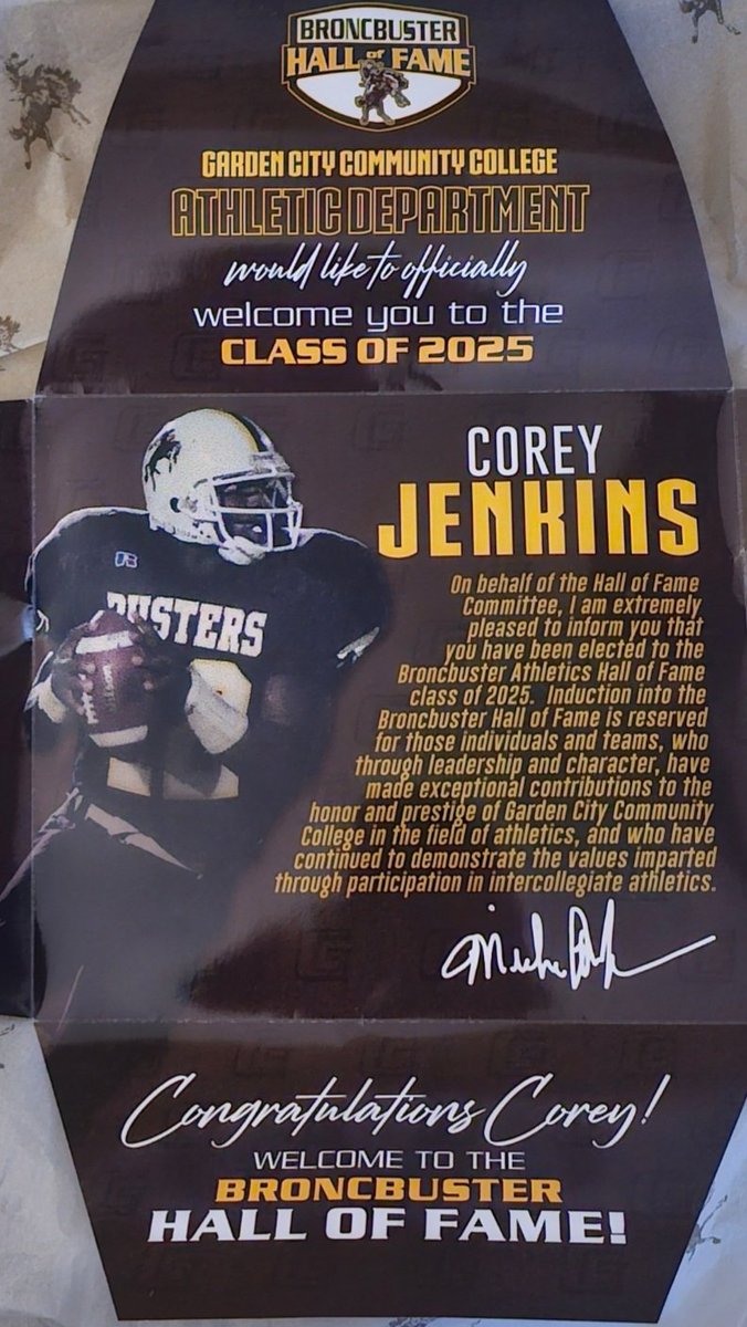 What a blessing! Those who know me know I do my best to be a humble man about my  athletic career achievements, but this one, I gotta put it out there. Ya boy is a Hall Of Famer! I had no idea where my career would have gone without going to Jr. College! Thank you GCCC!