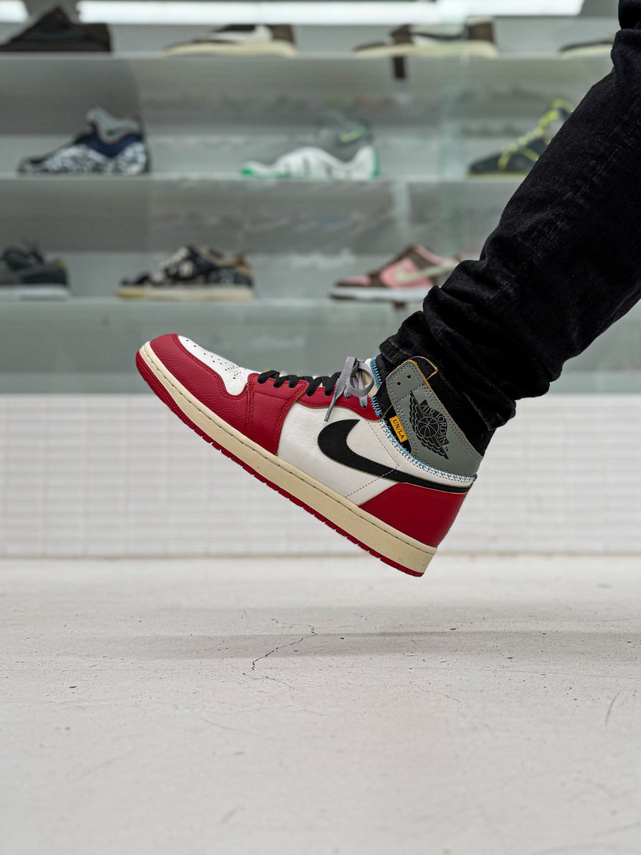 Craignoicecube's tweet image. Having it my way like Usher dawg…
#KOTD Jordan 1 x Union LA
#inmyjs