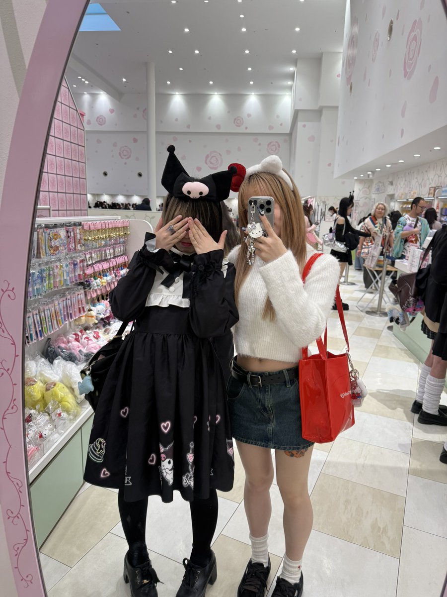 ギャルキティちゃんと
ピューロ行ってきた✌️

久しぶりすぎて、道迷った🥺