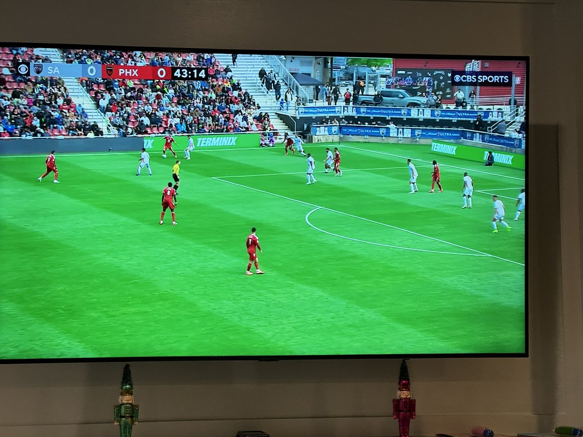 Wild you can’t watch the ‘first division’ of men’s soccer in this country on 📺.

Watched Prem, La Liga, #USL, #ligamx, even #CPL today just on my cable package.

What will 8 more years like this do to #MLS? Even with Messi, it feels like the league is starting to disappear.