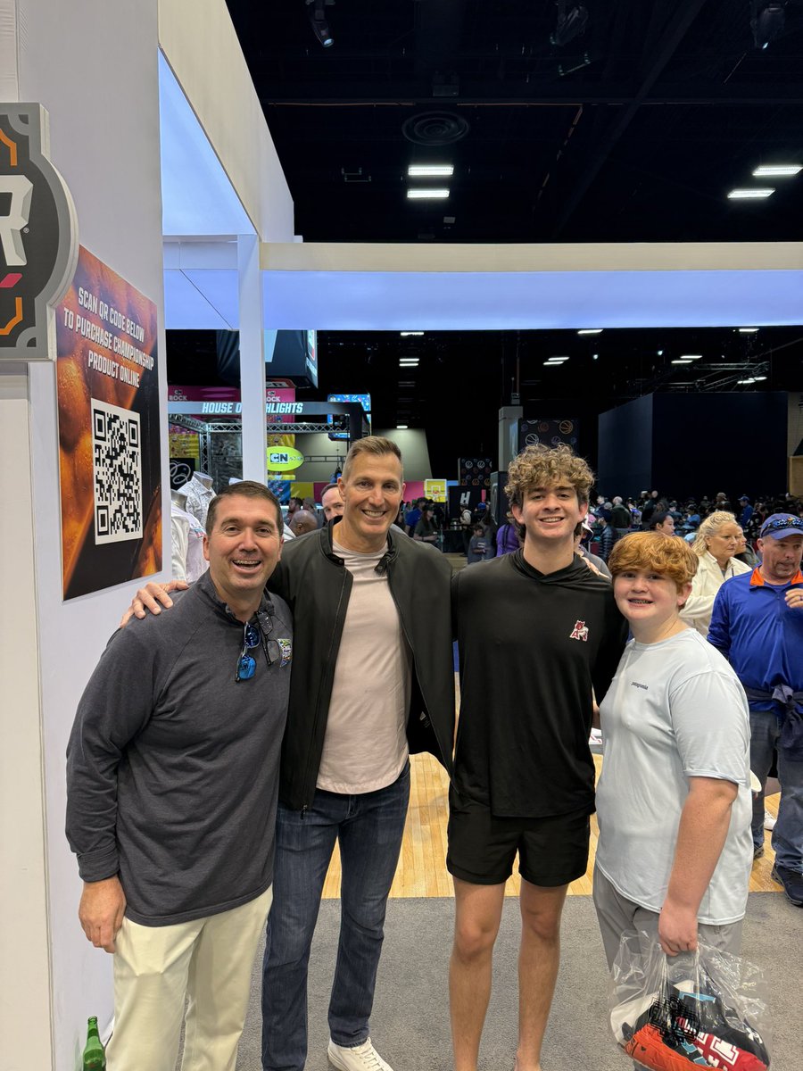 Mark Weatherly (@markbweatherly) on Twitter photo Thank you <a href="/ChrisDoering/">Chris Doering</a> for taking the time to talk to my sons today. Class act! <a href="/UF/">FLORIDA</a> <a href="/GatorsFB/">Florida Gators Football</a> #finalfour2025 <a href="/lweatherly5/">Luke Weatherly</a> Thank you <a href="/ChrisDoering/">Chris Doering</a> for taking the time to talk to my sons today. Class act! <a href="/UF/">FLORIDA</a> <a href="/GatorsFB/">Florida Gators Football</a> #finalfour2025 <a href="/lweatherly5/">Luke Weatherly</a>