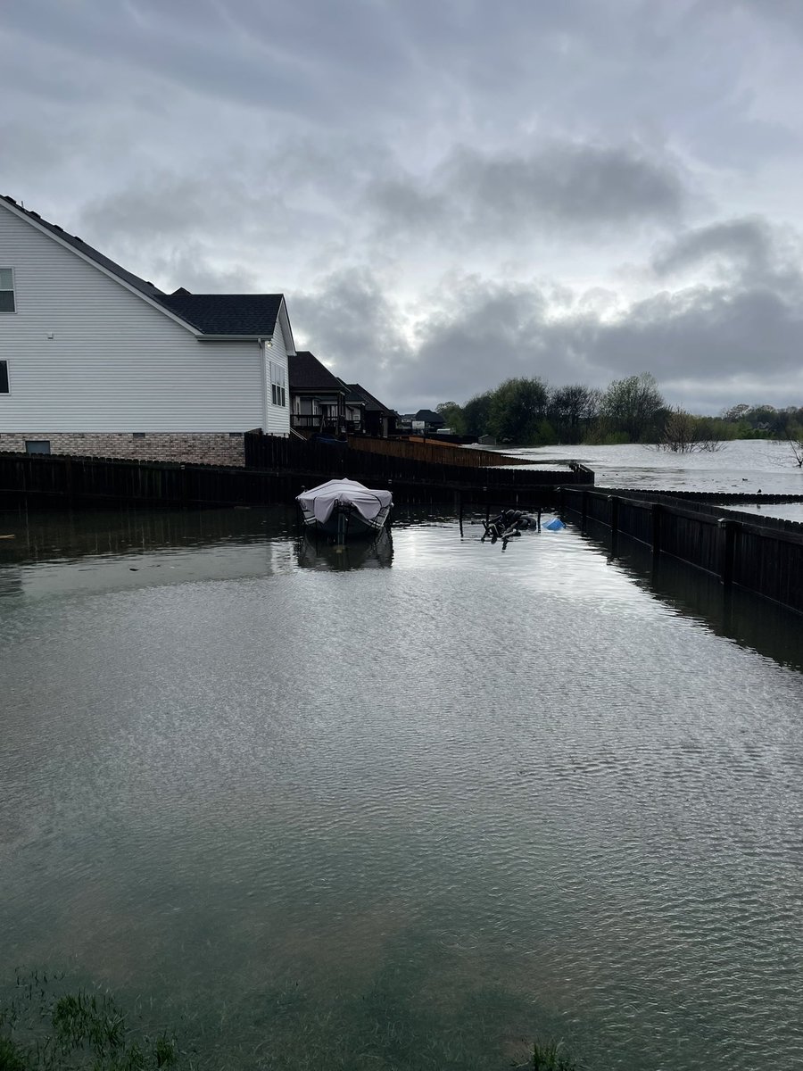 TennesseeEMA's tweet image. Today our district coordinators assisted locals with ensuring individuals were safe as floodwaters continue to rise.
Make sure you follow any guidance issued by local officials.