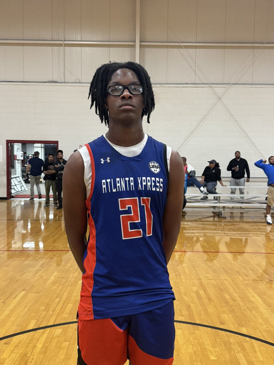 DT Media Group (@dtunfiluncen247) on Twitter photo Tenaje Freeman <a href="/Tenajefreeman21/">Tenaje Freeman</a> displayed why he’s a true two-way player. Offensively, his length allows him to finish strong at the basket, while defensively he protects the paint, blocks shots, and alters shot attempts with ease.
<a href="/OntheRadarHoops/">Shun Williams</a> <a href="/TaiYoungHoops/">Tai Young</a> Tenaje Freeman <a href="/Tenajefreeman21/">Tenaje Freeman</a> displayed why he’s a true two-way player. Offensively, his length allows him to finish strong at the basket, while defensively he protects the paint, blocks shots, and alters shot attempts with ease.
<a href="/OntheRadarHoops/">Shun Williams</a> <a href="/TaiYoungHoops/">Tai Young</a>