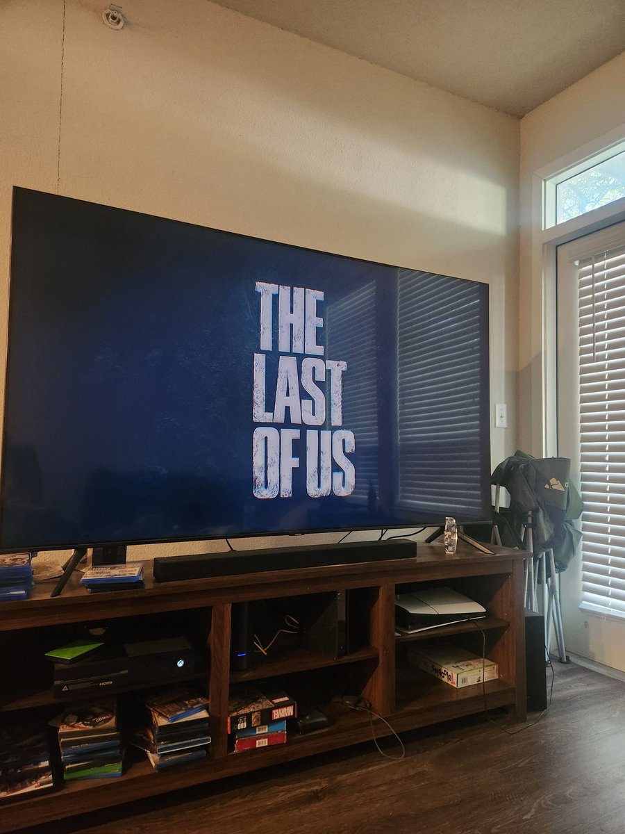 Rewatching Season 1 now!