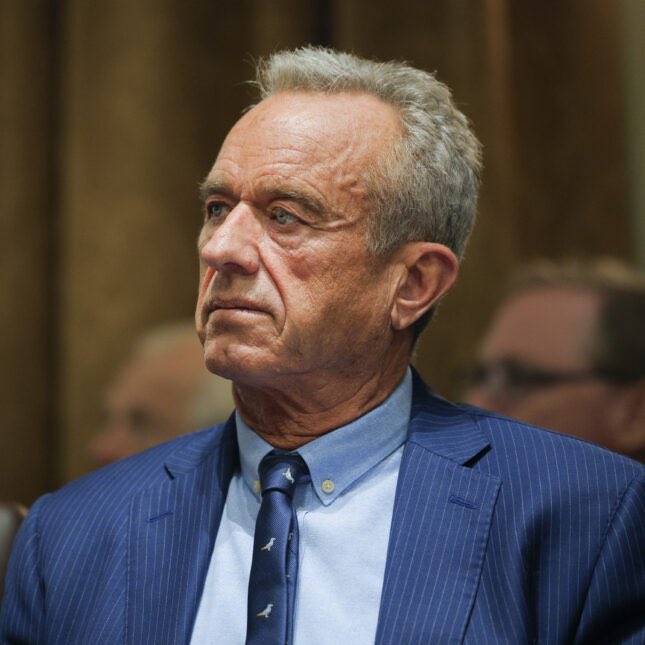 ZeeeMediaOfficial (@zeee_media) on Twitter photo โThe most effective way to prevent the spread of measles is the MMR vaccine.โ - RFK Jr., 6th April 2025 โThe most effective way to prevent the spread of measles is the MMR vaccine.โ - RFK Jr., 6th April 2025