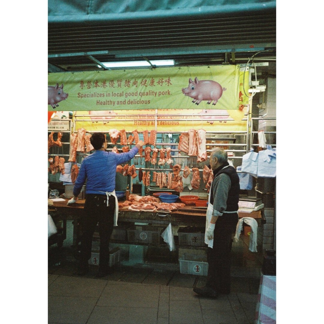 fujimotommr's tweet photo. Hong Kong cityscape😌
香港の街の風景😊

2025年2月22日撮影
#cityscape #hongkong #香港 #中環街市 #lomography #colornegative #カラーネガ #ロモグラフィー #pentax #ペンタックス #ペンタックスイチナナ #pentax17 https://t.co/HN4dRzGsLs