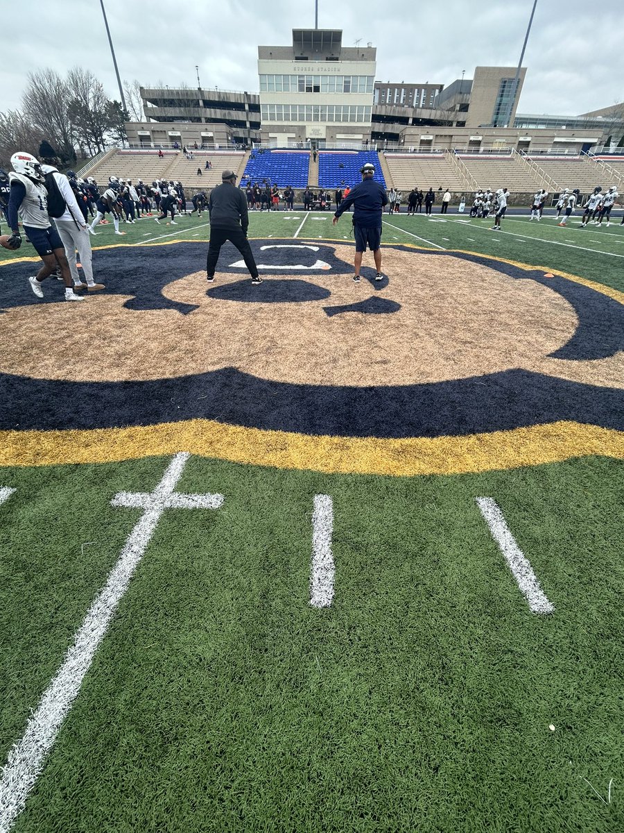 Had a great junior day visit <a href="/MSUBearsFB/">Morgan State Football</a> yesterday enjoyed the atmosphere and the tempo. Looking forward to being back on campus and building more connections 

<a href="/coachmcoleman/">Coach Coleman</a> 
<a href="/Coach_HugginsII/">Gerald J. Huggins II, M.A.</a> 
<a href="/Ajwall08/">AJ Wallace (aiwallace@aacps.org)</a> 
<a href="/TanardoSharps/">Tanardo Sharps</a> 
<a href="/meademustangsfb/">Meade Mustangs Football</a>
