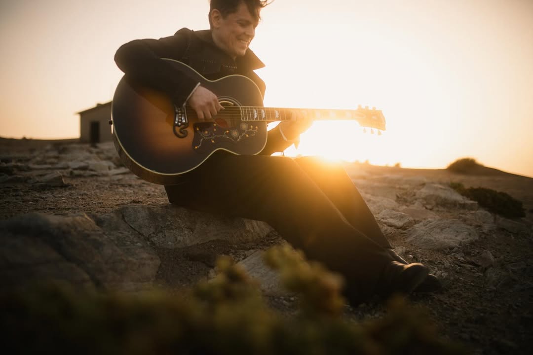 iRealMuse1's tweet image. • New Post • 
Repost @michael.patrick.kelly.official (via feeds • Instagram)
Something’s coming… 

#MichaelPatrickKelly #MichaelPatrickKellyOfficial #NewMusic #Music #MPK