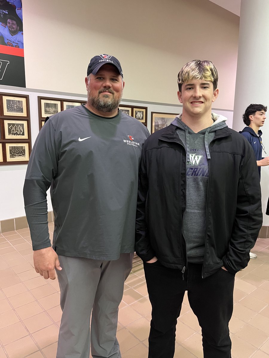 will_trimble08's tweet photo. Last stop on our three-day tour was Wesleyan for the Red and Black Camp. Great camp, awesome campus, and had the opportunity to meet some awesome coaches and players! @Coach_Lud @CoachCrevani @Coach_JoeMcD @CoachWatrous @CoachWMiller @CoachMBallard @mdeitrick44 @CoachSlesh  @NickSpause @Wesfbclinic @Wes_Football