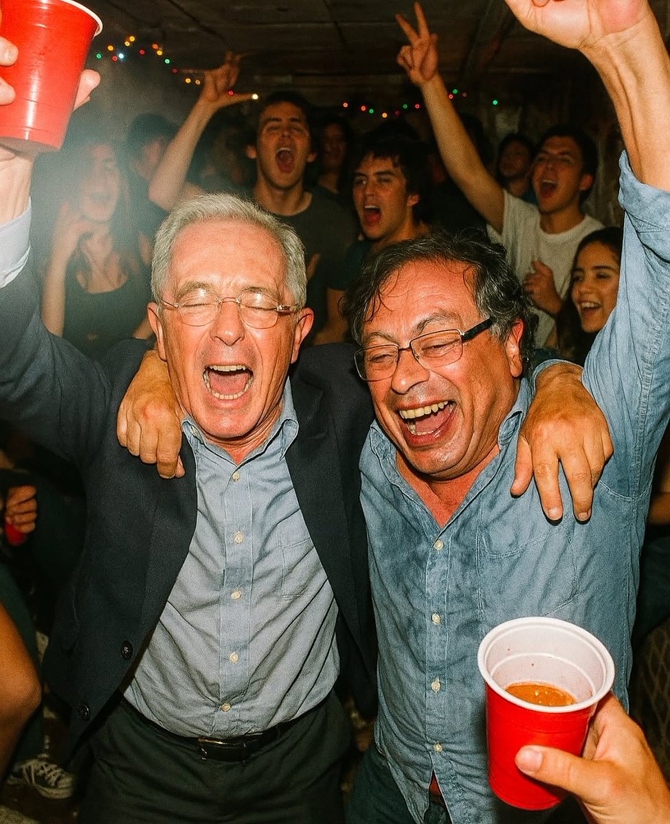 Uribismo Out Of Context tweet media