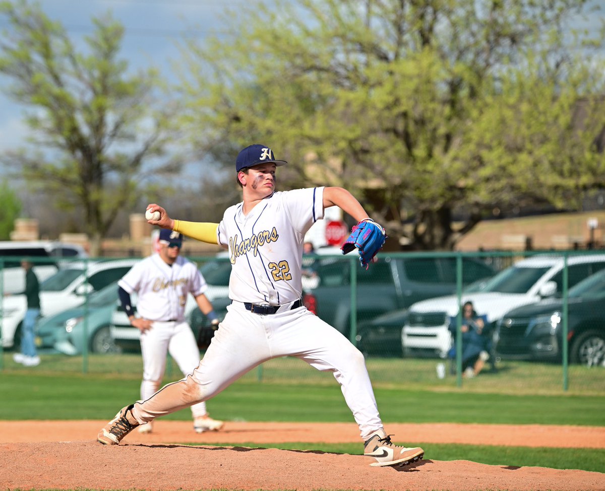 Had a good day on the mound 
5.2IP
1 ER
7K’s 
<a href="/HHokcSports/">Charger Sports</a> <a href="/PitchingWRX/">PitchingWRX</a> 
<a href="/NESpect2027s/">Nebraska Prospects 2027s</a> <a href="/Prospects_NE/">Nebraska Prospects Baseball Club</a> #sophomore <a href="/Prospects_NE/">Nebraska Prospects Baseball Club</a> <a href="/NESpect2027s/">Nebraska Prospects 2027s</a> <a href="/PerfectGameUSA/">Perfect Game USA</a> <a href="/PrepBaseballOK/">Prep Baseball Oklahoma</a> <a href="/prepbaseball/">Prep Baseball</a> <a href="/josh_elander/">Josh Elander</a> <a href="/CoachT_RZRBacks/">Nate Thompson</a> <a href="/CalebLongley/">Caleb Longley</a> <a href="/BryantWard23/">BryantWard23</a> <a href="/CoachJordan2/">Josh Jordan</a> <a href="/CoachMegahee/">Ty Megahee</a>