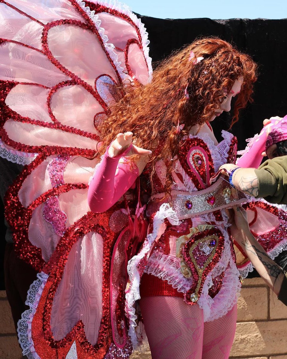 it's almost coachella again so prepare for me to rave abt the anniversary of these looks