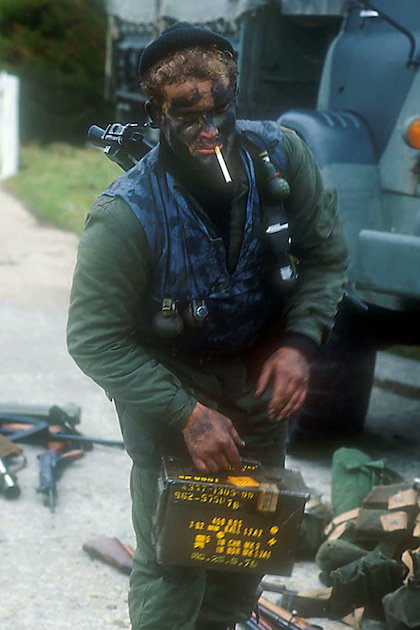 facuc150's tweet image. Yo considero estas 4 fotos de Malvinas las más épicas, respondan este tweet con las fotos que ustedes consideren épicas sobre la gesta, hay muchas más no cabe duda, los leo